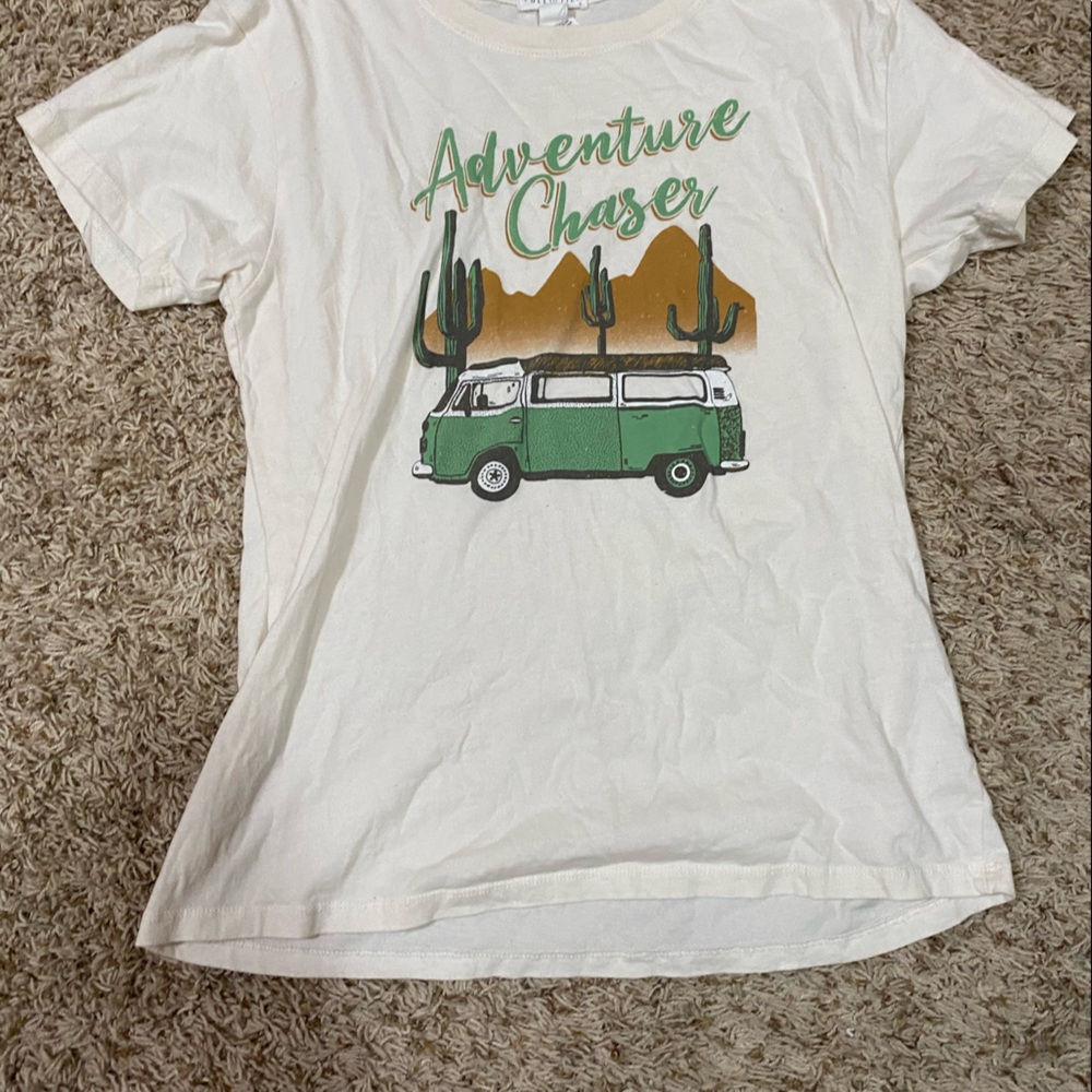 White adventure chaser t-shirt